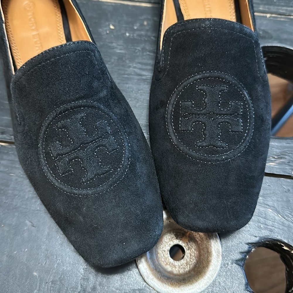 Tory Burch Leigh 15MM Perfect Black Elastic Loafer - Silk Suede - Picture 13 of 16